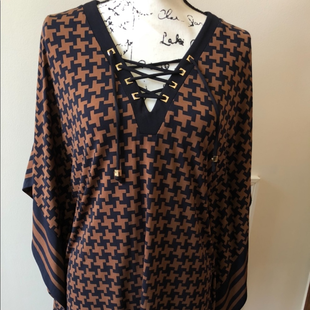 MICHAEL KORS Cover Up